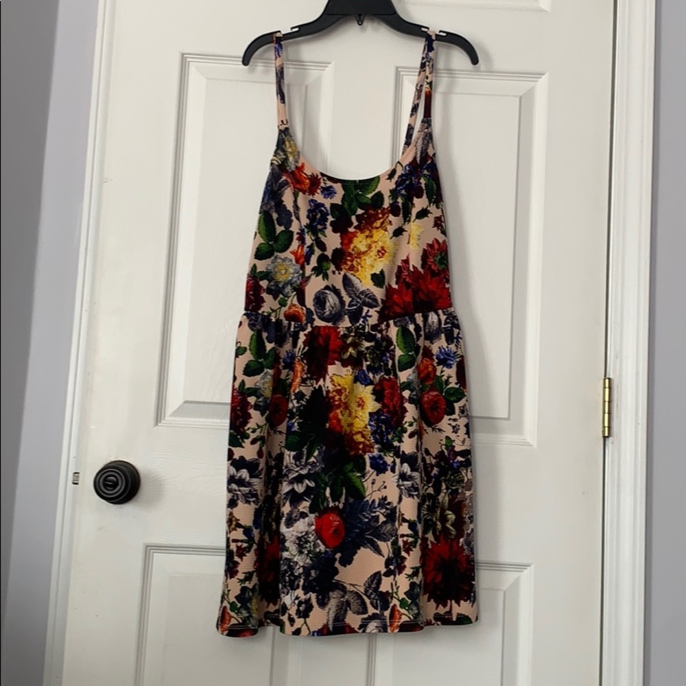 Soprano Size XL Textured Floral Dress